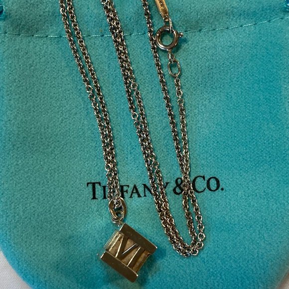Tiffany&Co. Atlas Cube Pendant Necklace Sterling Silver 16" - Picture 4 of 5
